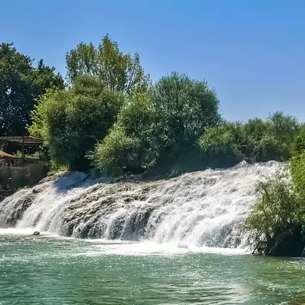 Mazraat Beit El Tachm