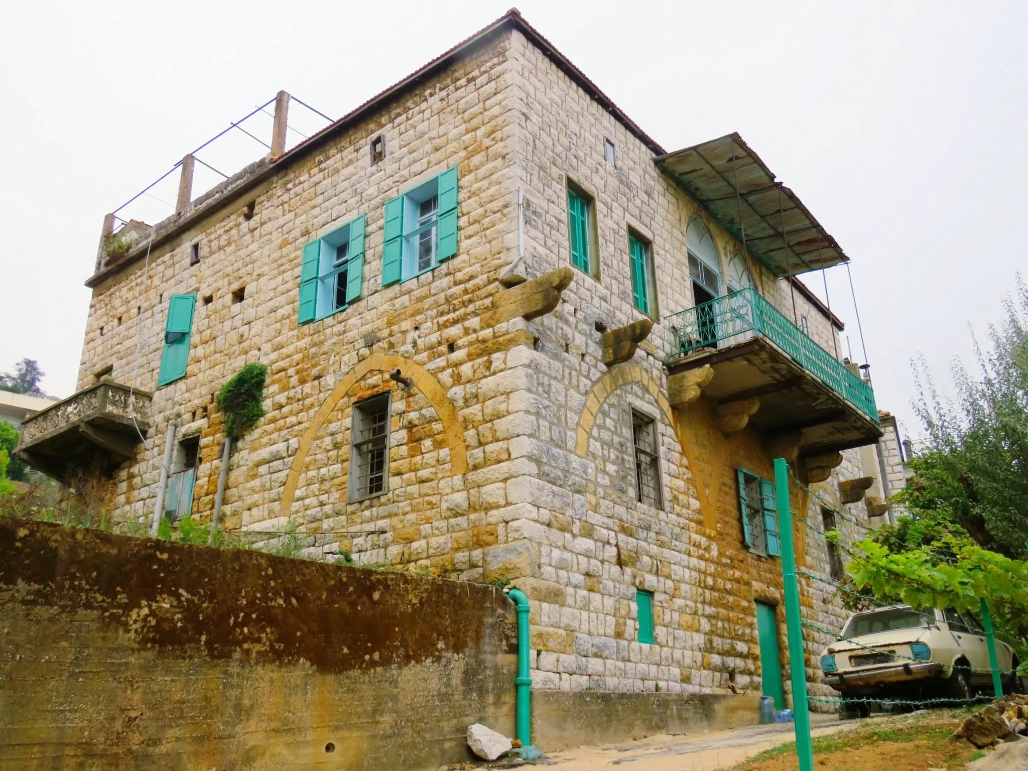 Beit Chabab