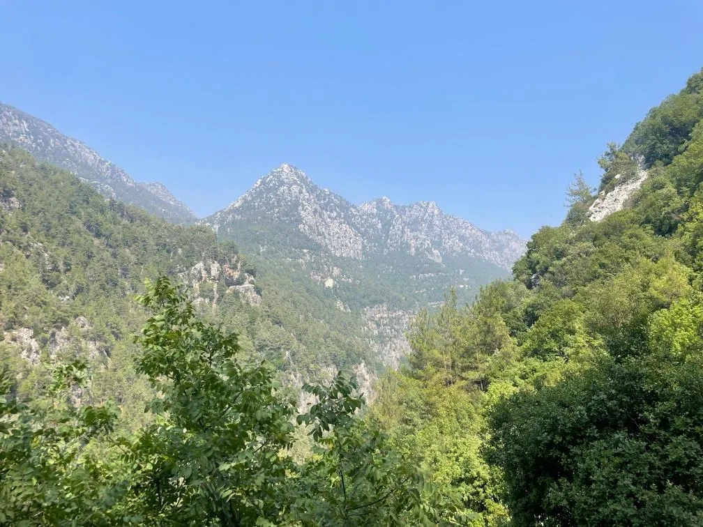 jabal-moussa-biosphere-reserve-trail-12-lake-trail2026-08-07-11-29-519029149341508292517.webp