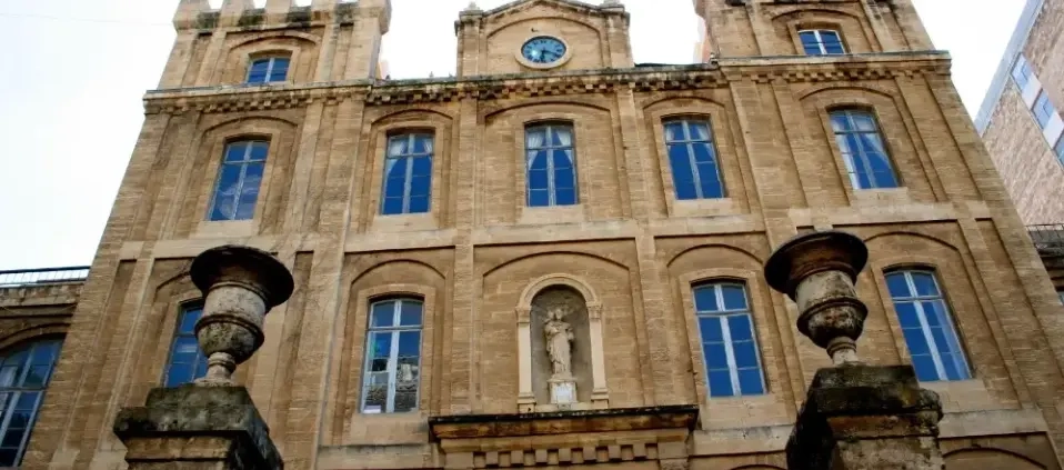 Monnot, le quartier mythique des nuits de Beyrouth