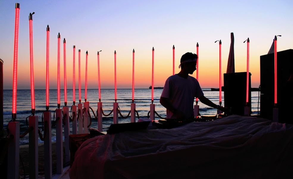 éBeach Bar
